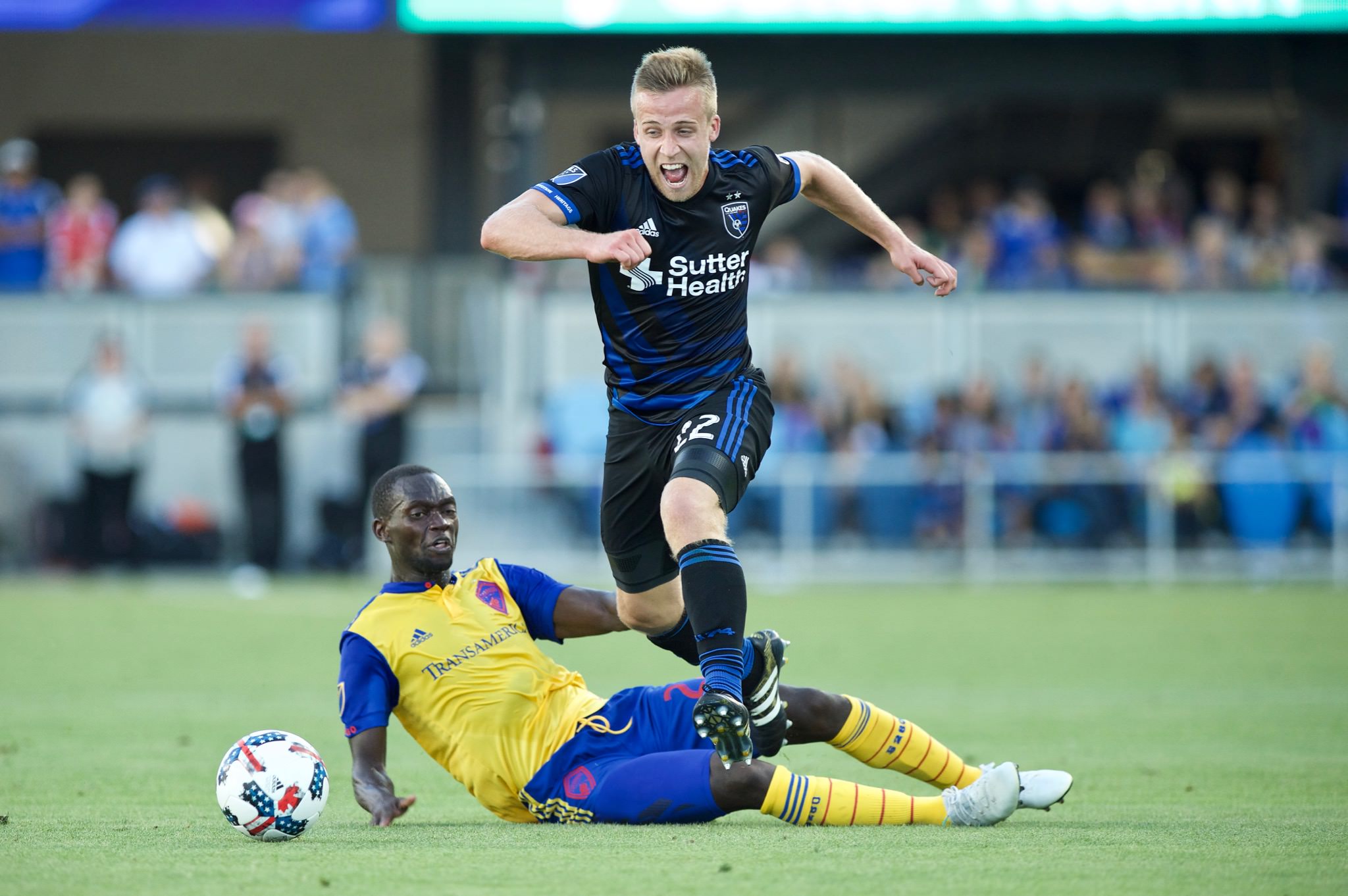 边路撕扯防 边路撕扯防